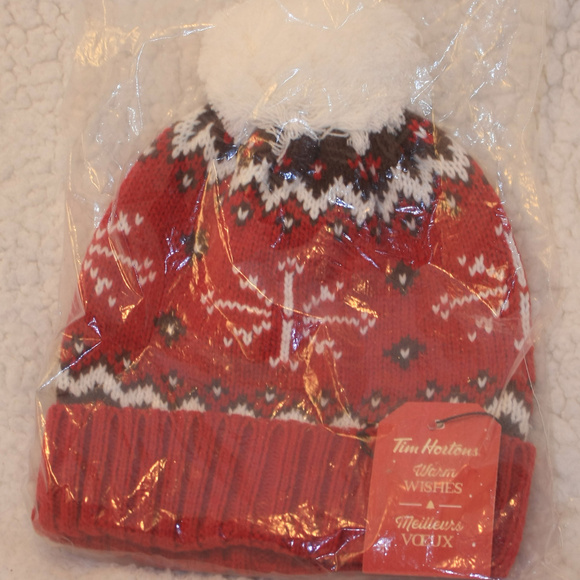 Tim Horton's Pom Pom Toque BNIP - Picture 1 of 4